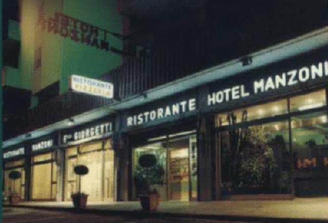 Hotel Manzoni เปรูจา ภายนอก รูปภาพ