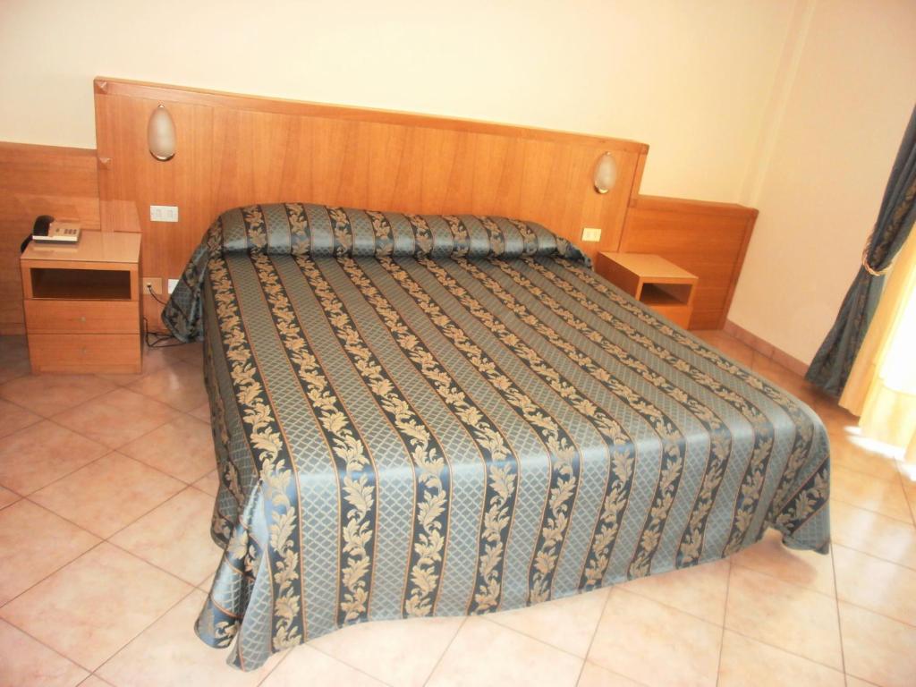 Hotel Manzoni เปรูจา ห้อง รูปภาพ